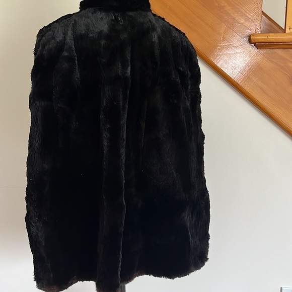 Vintage Fur Cape Jacket - Picture 4 of 8